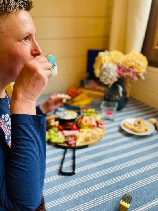 Glamour Maringotka v NP České Švýcarsko U Mluvících kamenů Stare Krecany Esterno foto